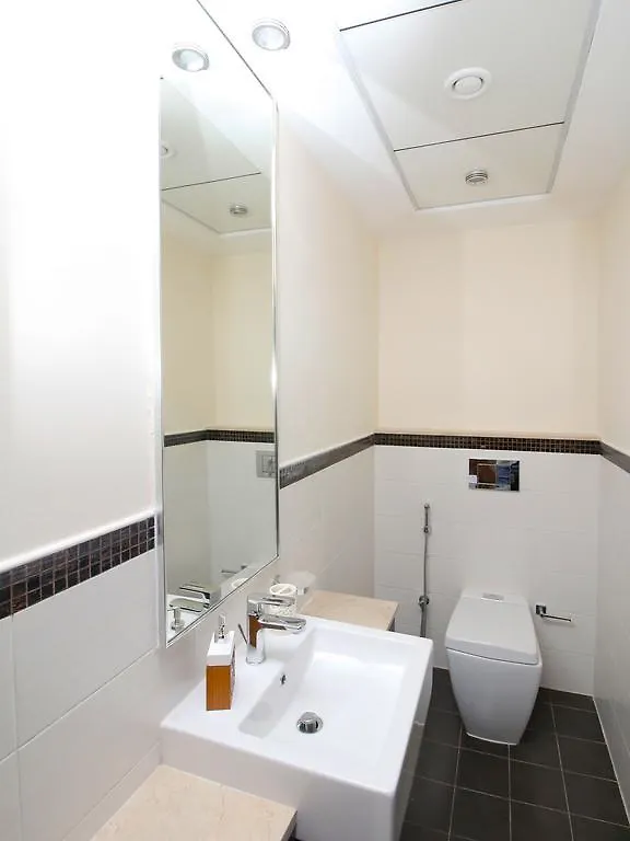Rh- Skyview Tower, Dubai Marina, 1Br With Large Terrace Apartment United Arab Emirates