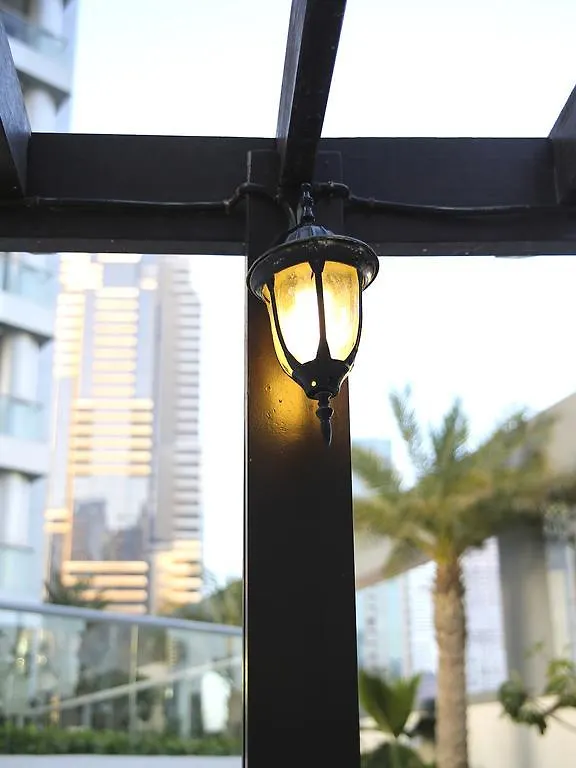 Rh- Skyview Tower, Dubai Marina, 1Br With Large Terrace Apartment United Arab Emirates